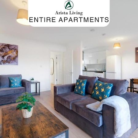 Pinewood Studios, Iver Slough Heathrow 1 & 2 Bedroom Apartments With Parking By Arista Living Eksteriør billede