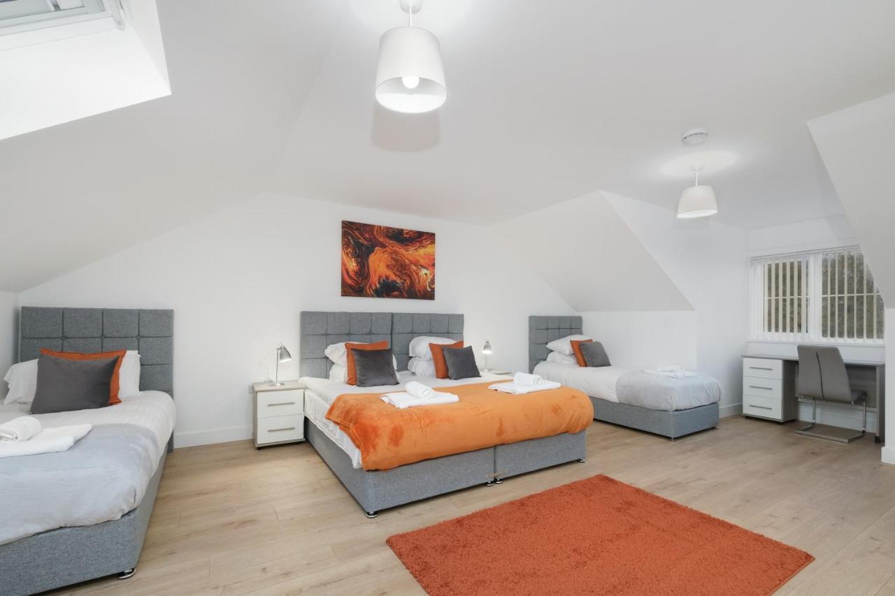 Pinewood Studios, Iver Slough Heathrow 1 & 2 Bedroom Apartments With Parking By Arista Living Eksteriør billede