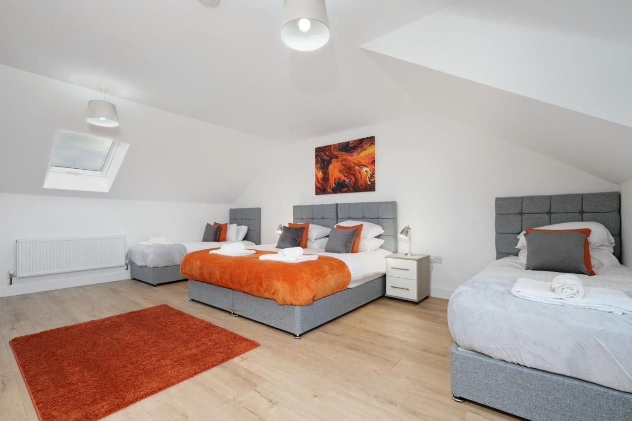 Pinewood Studios, Iver Slough Heathrow 1 & 2 Bedroom Apartments With Parking By Arista Living Eksteriør billede